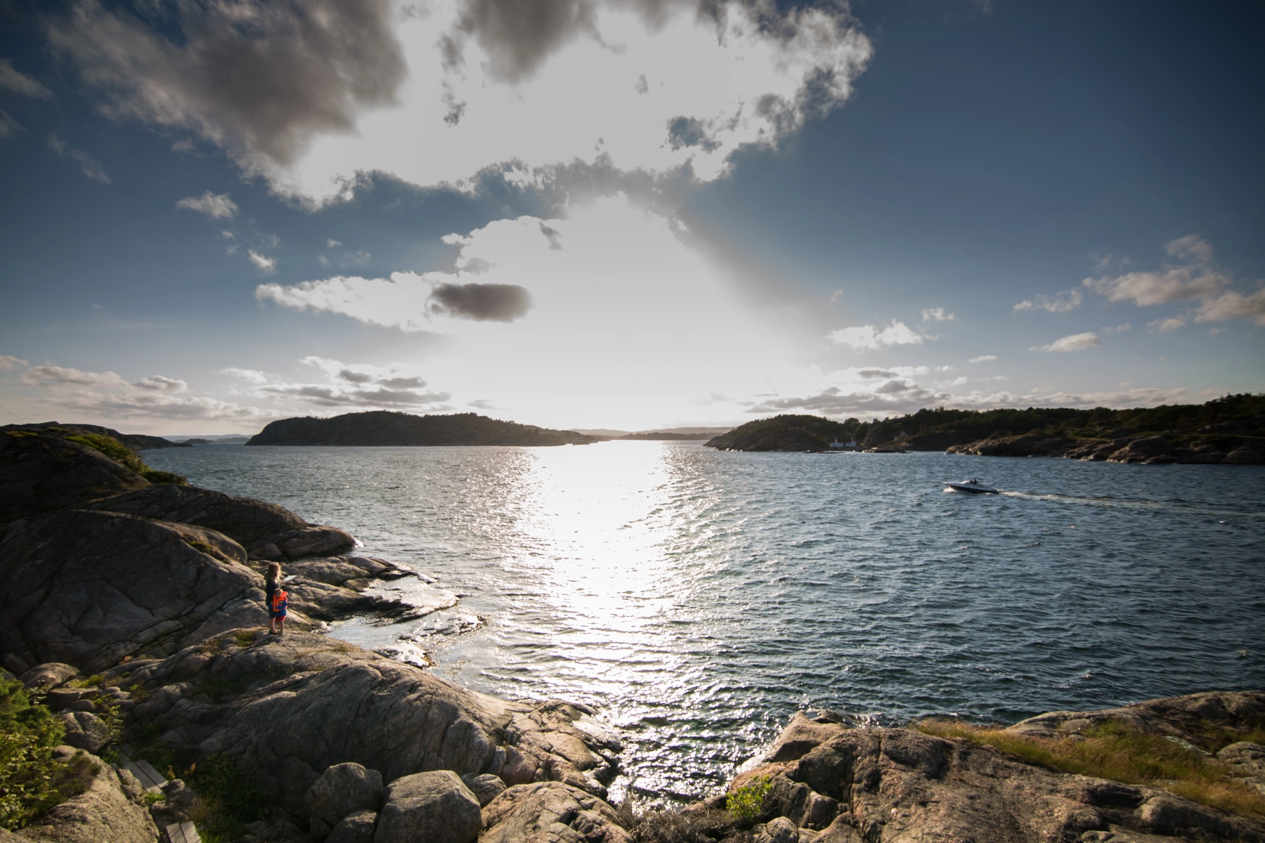 Udsigt over Ny-Hellesund udhavn, Foto Adam Read, Visitsørlandet