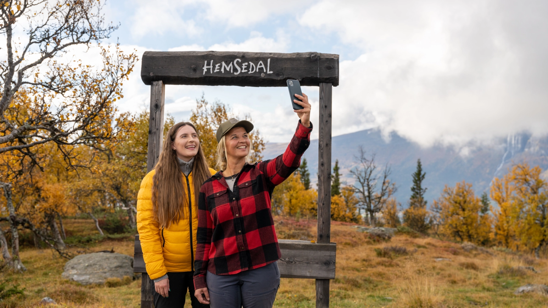 Picture frame in Hemsedal_Fredrik Ahlsen_Maverix Media - Visit Norway.png