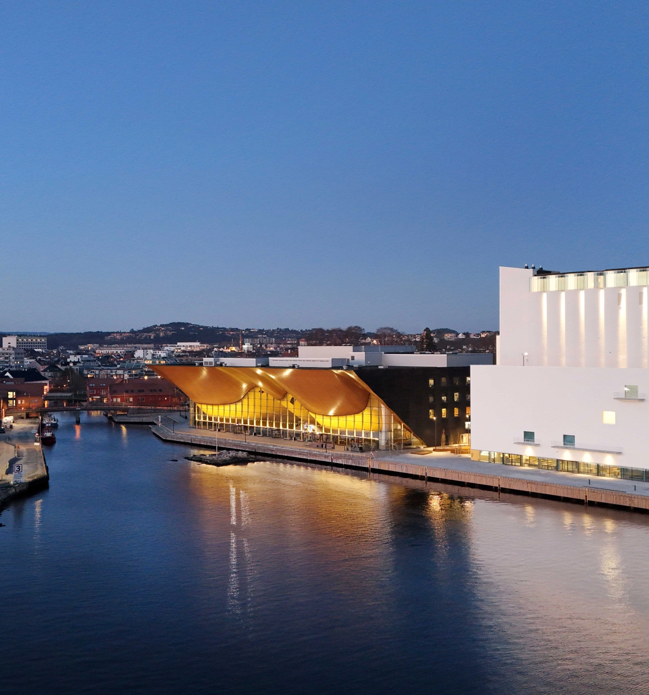 Oversigts billede Odderøya kultur kvarter med Kilden og Kunstsilo foto Alan Williams, kunstsilo