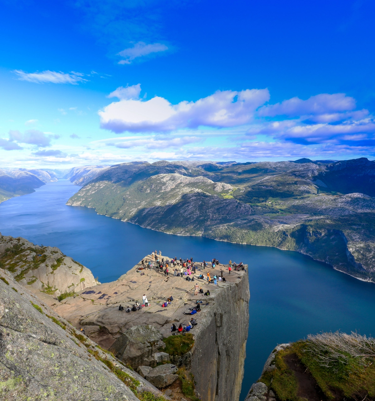 Preikestolen, Paul Edmundson