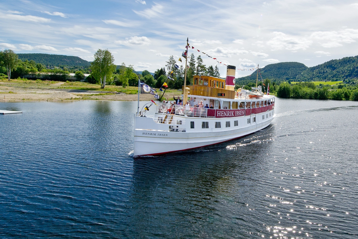 MS Victoria på Telemarkskanalen. Foto: Kaare Pedersen