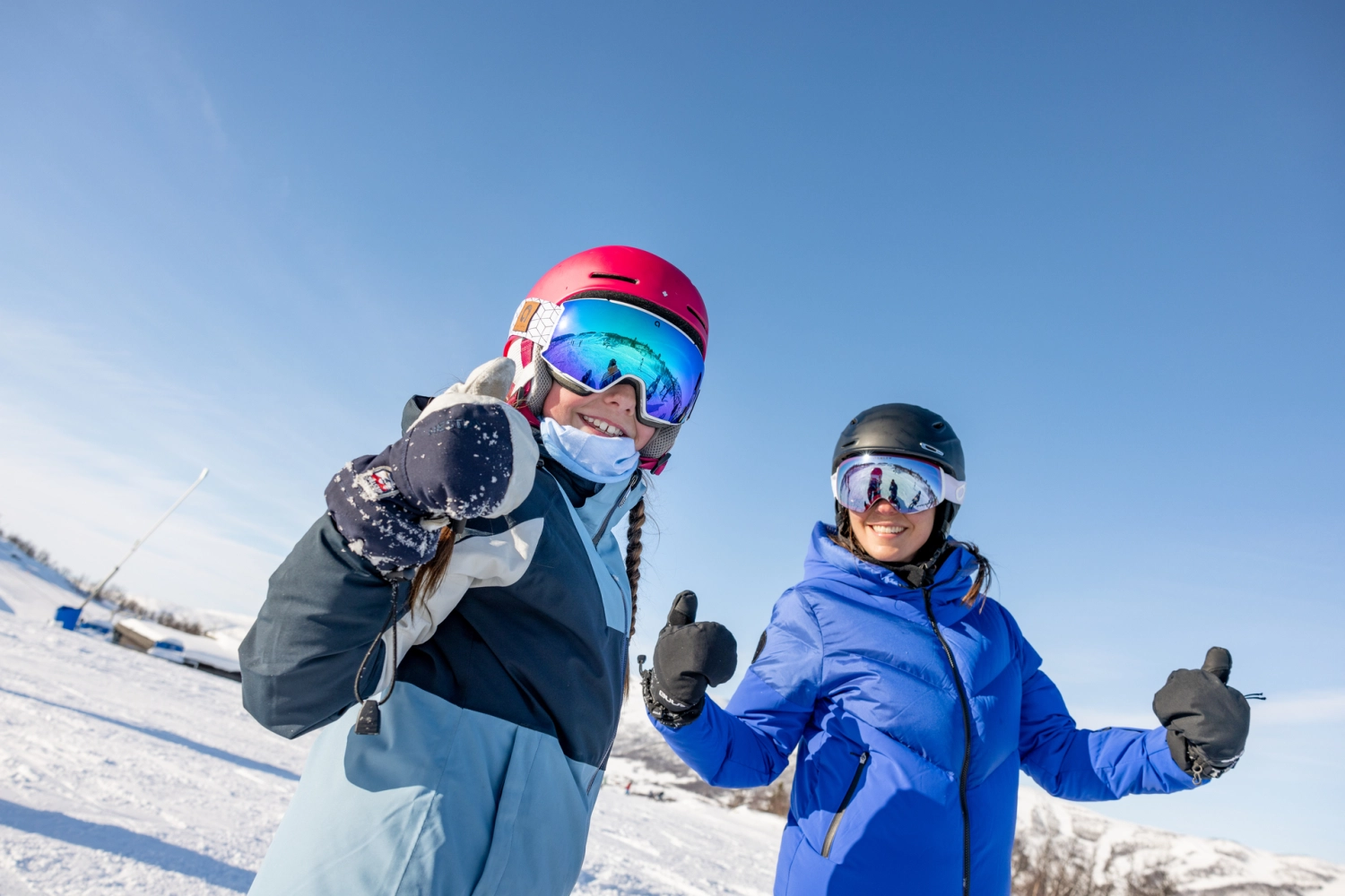 to piger i skitoj_PAL-2834-23989869-Foto_Paul_Lockhart.jpg