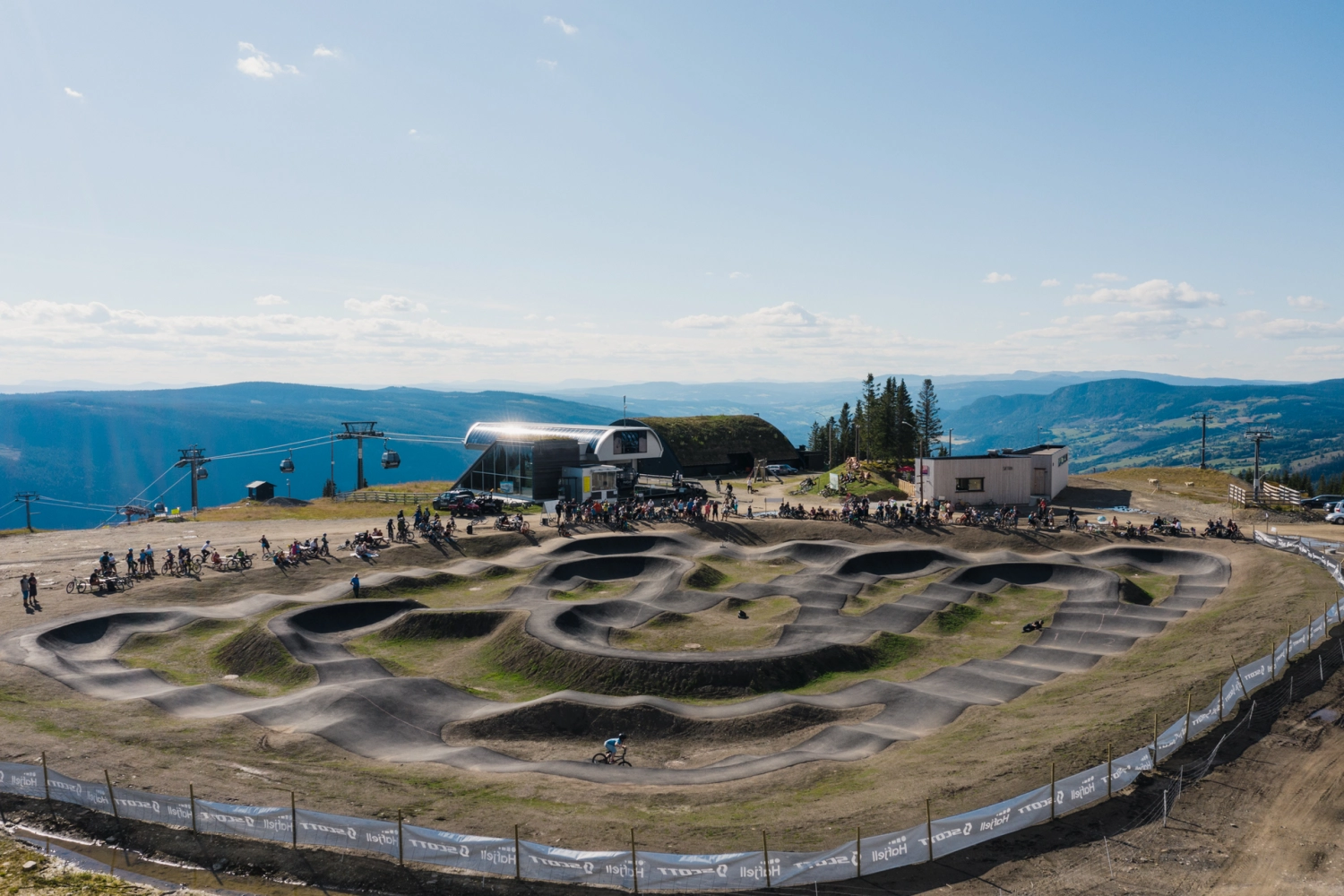 Pumptrack - Hafjell Bike Park _Samuel Andersen – Hafjell Bike Park.png