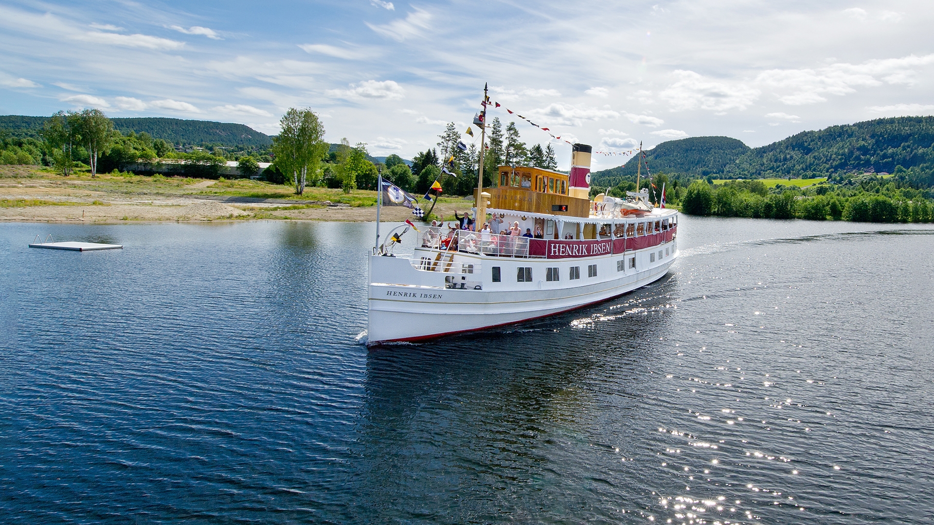 MS Victoria p&aring; Telemarkskanalen. Foto: Kaare Pedersen